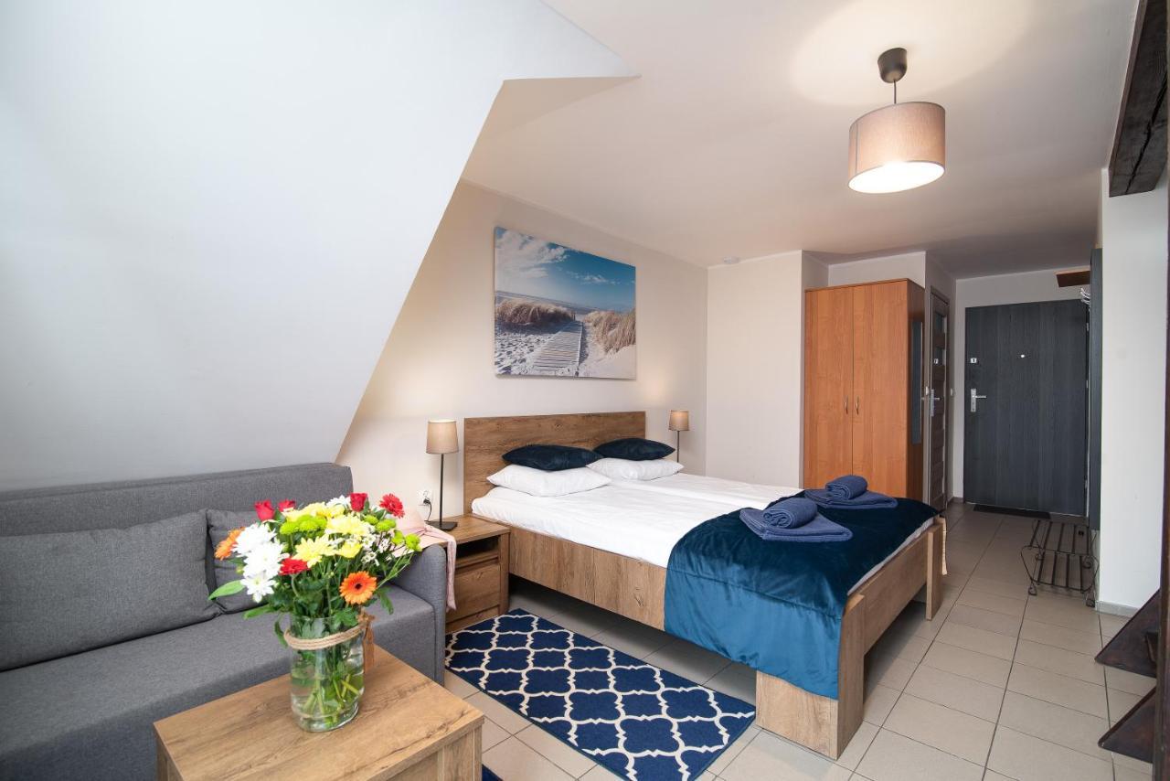 Male Morze Hotel Chałupy Eksteriør billede